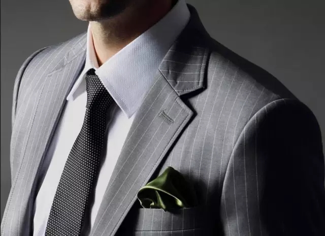 選擇成品西裝好還是西裝定制好？